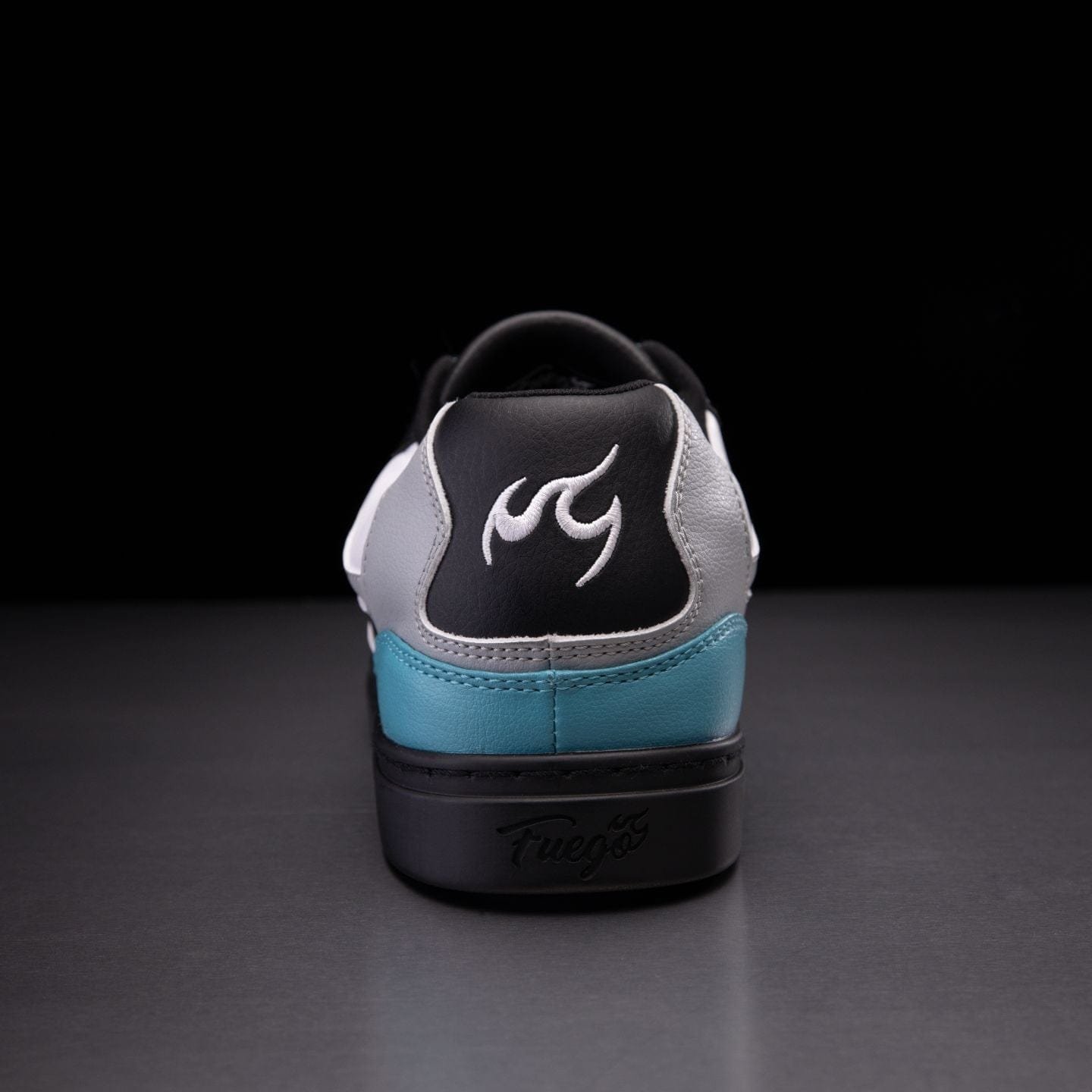 Fuego dansesko modell Low-Top BDash