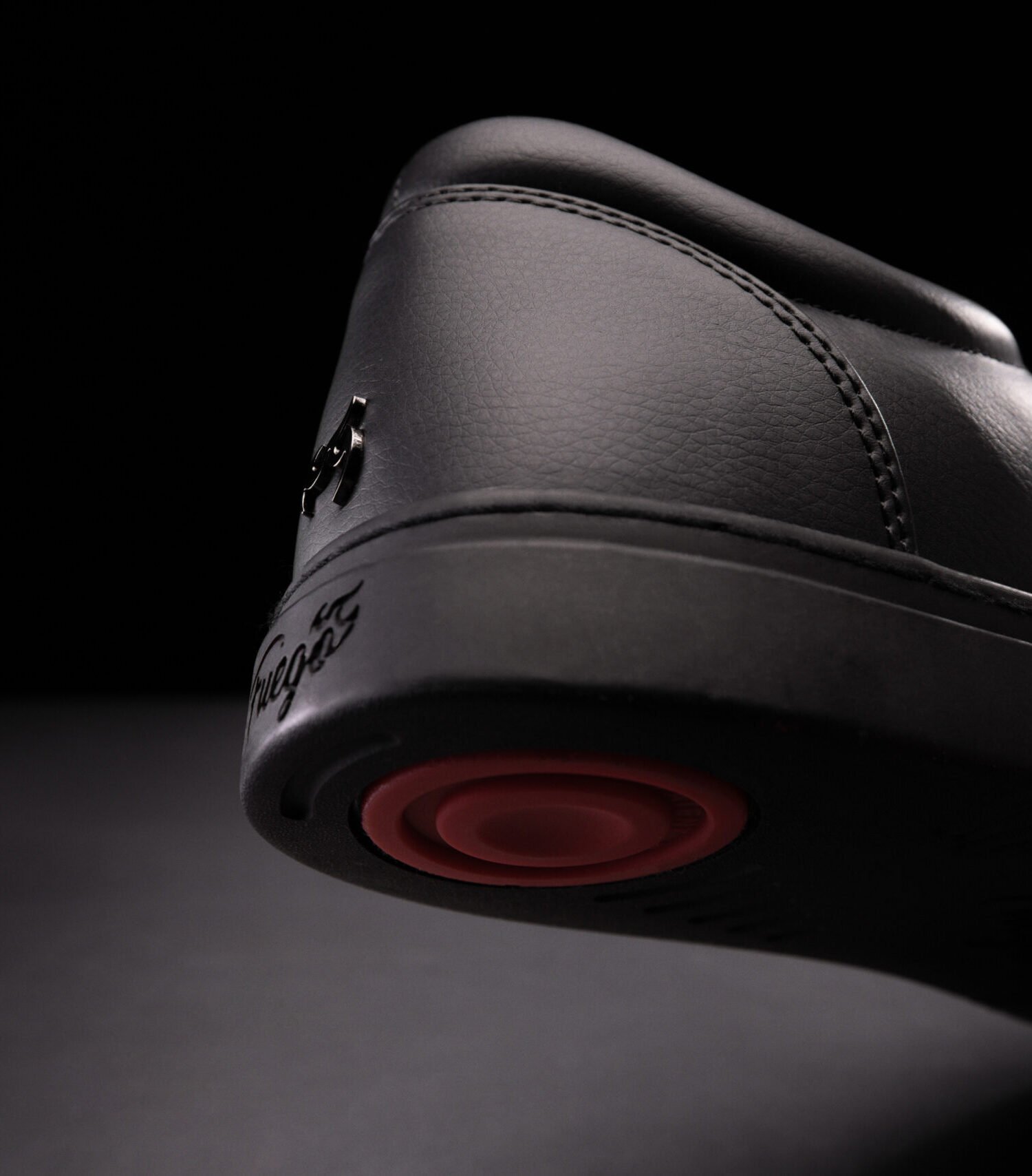 Fuego dansesko modell AllBlack Low-Top
