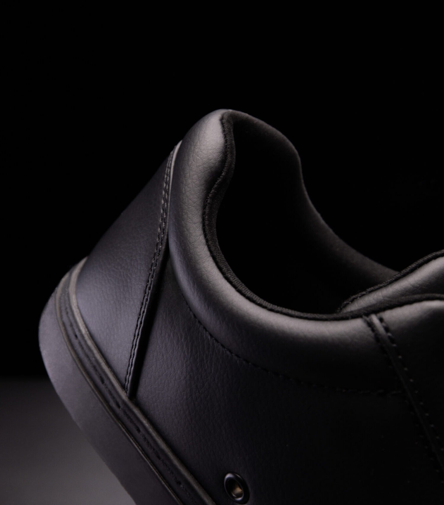 Fuego dansesko modell AllBlack Low-Top
