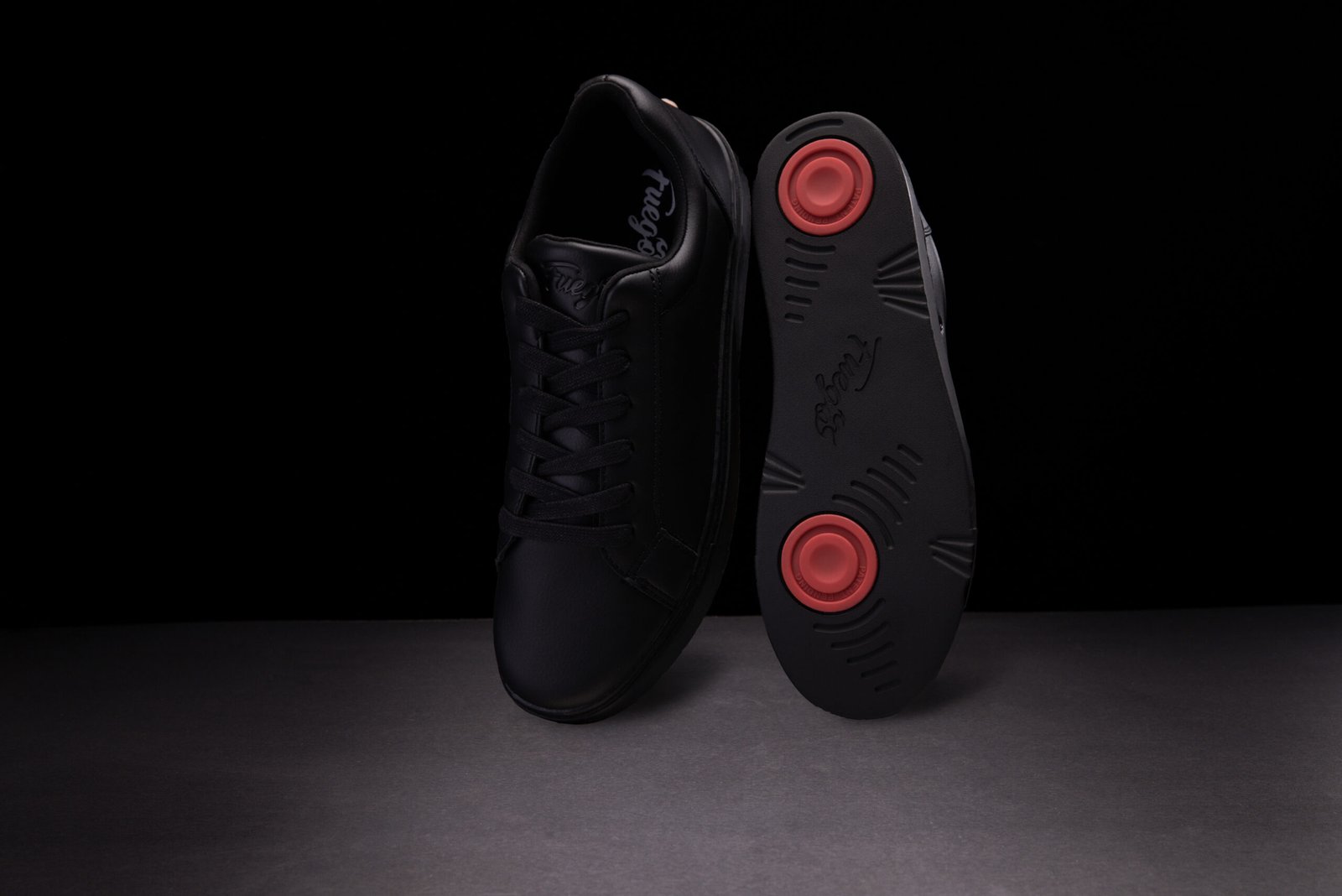 Fuego dansesko modell AllBlack Low-Top