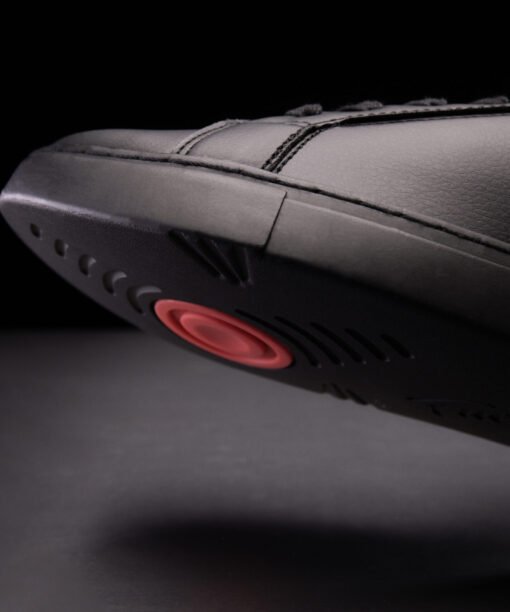 Fuego dansesko modell AllBlack Low-Top