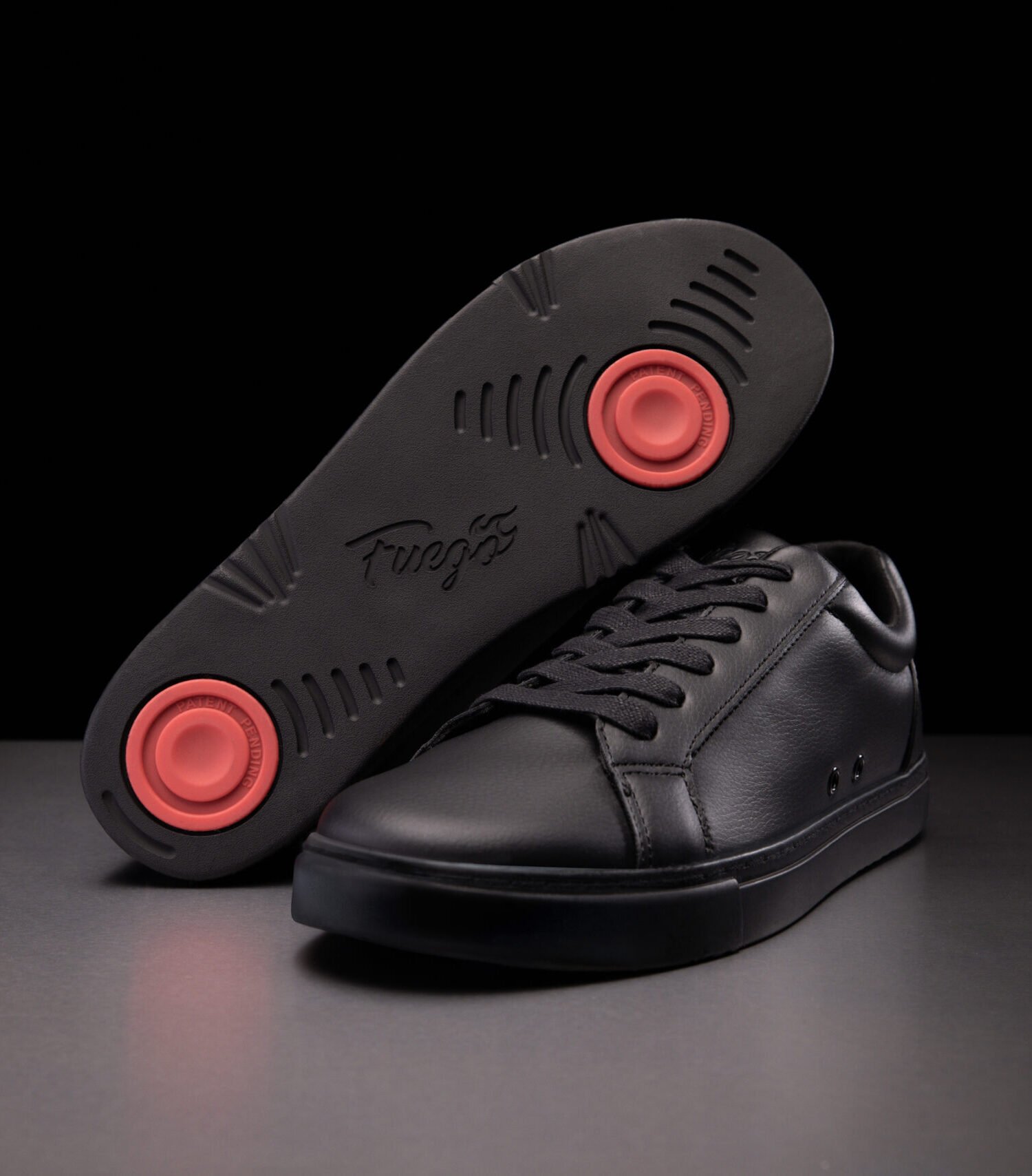 Fuego dansesko modell AllBlack Low-Top