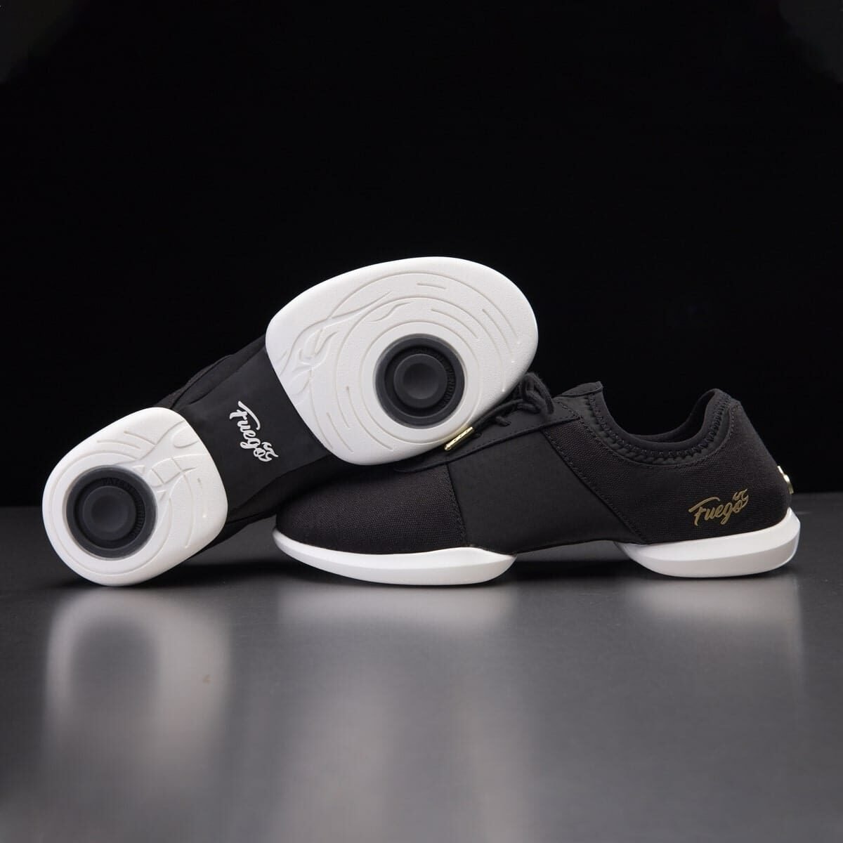 SS-BLK: Fuego Split Sole sneaker - Black w/white sole